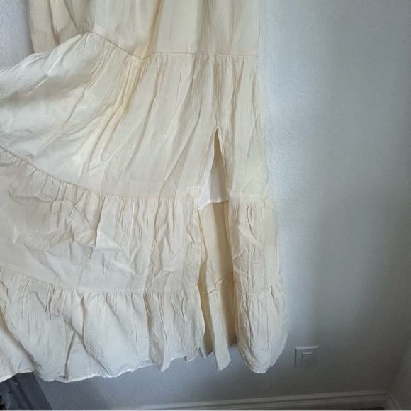 Windsor size Medium cream colored flowy boho skirt - Picture 2 of 5